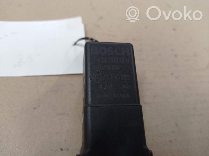 Renault Scenic III -  Grand scenic III Glow plug pre-heat relay 0281003050