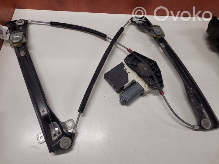 Volkswagen Golf V Alzacristalli della portiera anteriore con motorino 1K0959701