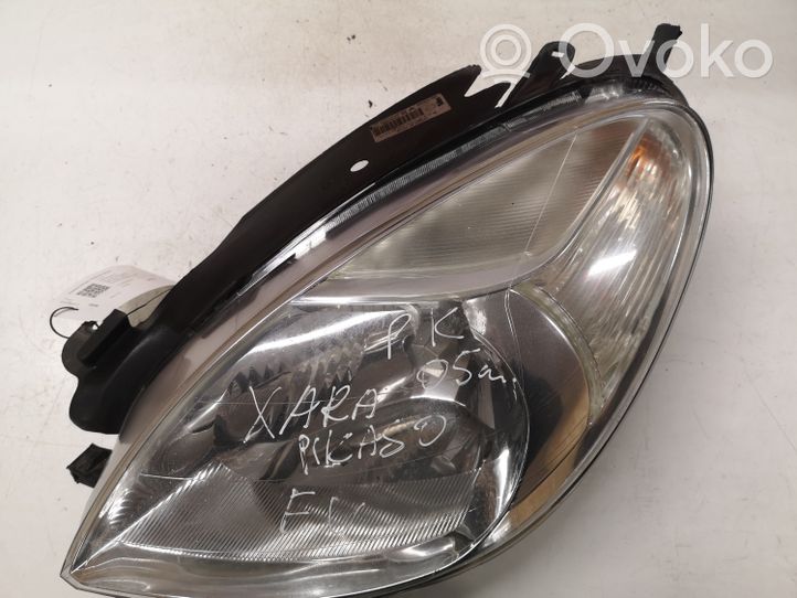 Citroen Xsara Picasso Lampa przednia 89310170