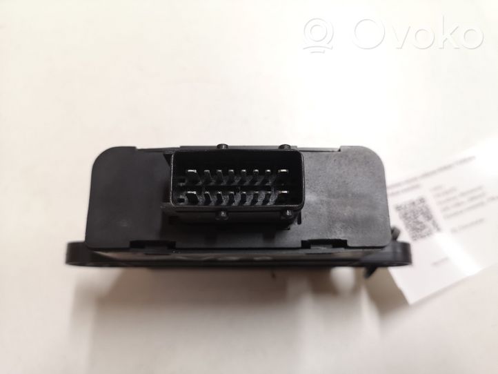 Volvo V50 Unité de contrôle adblue ECU 09753009905