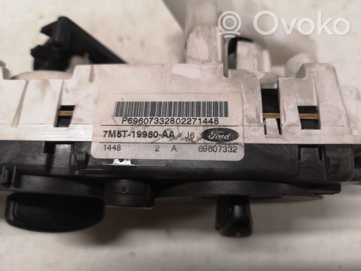 Ford C-MAX I Climate control unit 69607003