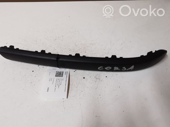 Opel Corsa C Moulure de pare-chocs avant 13120804