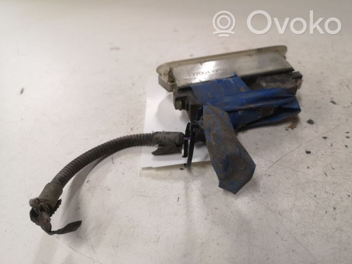 Renault Clio II Lampa oświetlenia tylnej tablicy rejestracyjnej 7700410754