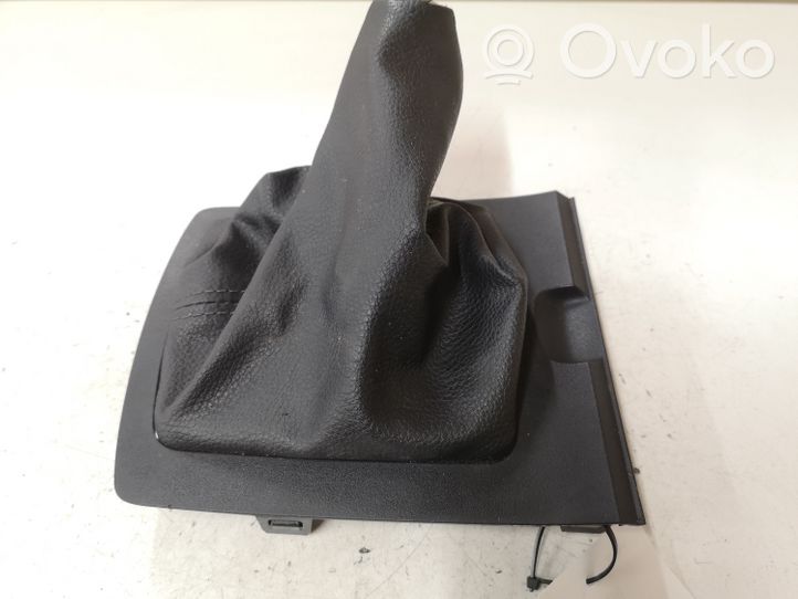 Mazda 6 Rivestimento in pelle/manopola della leva del cambio GS1D64333