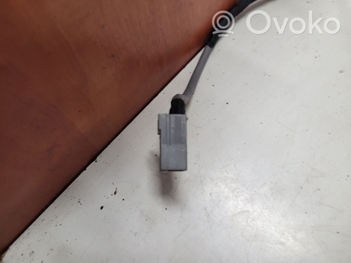 Volvo V40 USB-pistokeliitin 31334079AE
