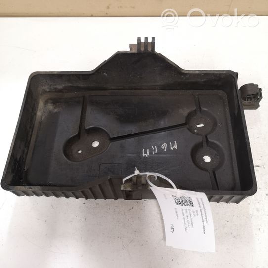 Mazda 6 Boîte de batterie GAM656041