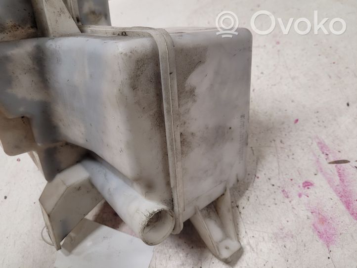 Volvo V70 Réservoir de liquide lave-glace 31276094