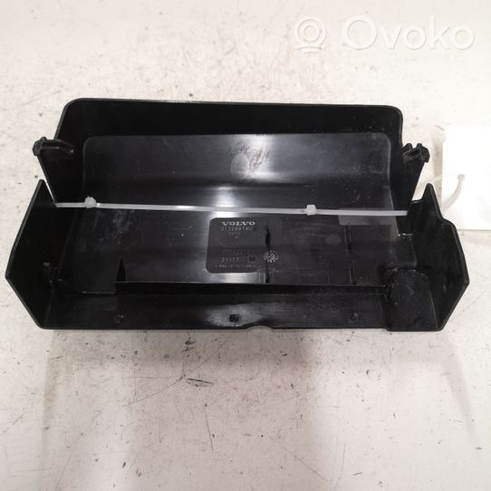 Volvo V40 Couvercle de boîtier de batterie 31328974