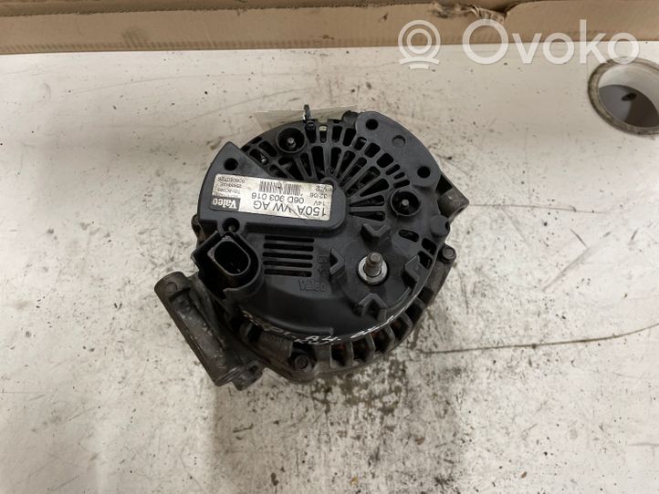 Audi A4 S4 B7 8E 8H Generatore/alternatore 06D903016