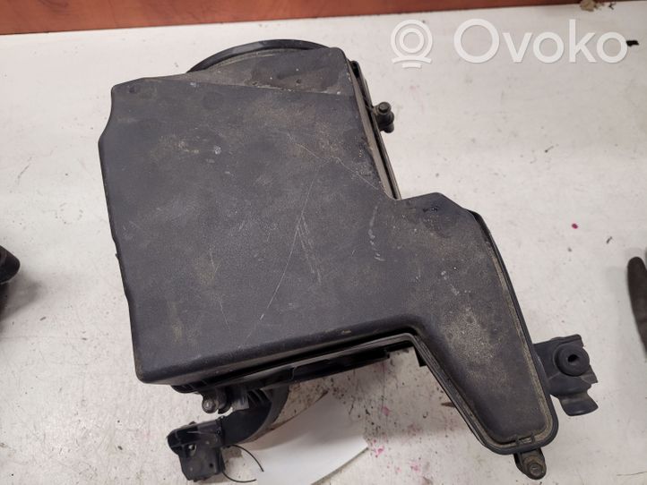 Volvo V40 Scatola del filtro dell’aria AV619600BF