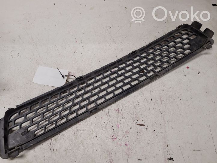 Volvo V60 Grille inférieure de pare-chocs avant 30763113