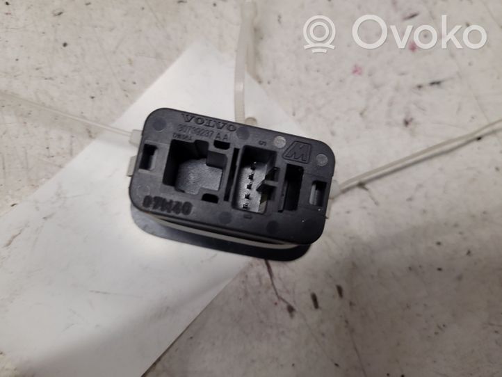 Volvo V70 Tailgate opening switch 30739237