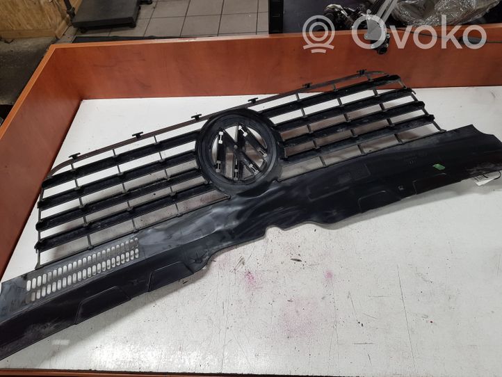 Volkswagen Transporter - Caravelle T5 Griglia superiore del radiatore paraurti anteriore 7H0807101