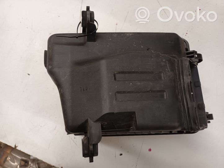 KIA Sorento Scatola del filtro dell’aria 281102P300