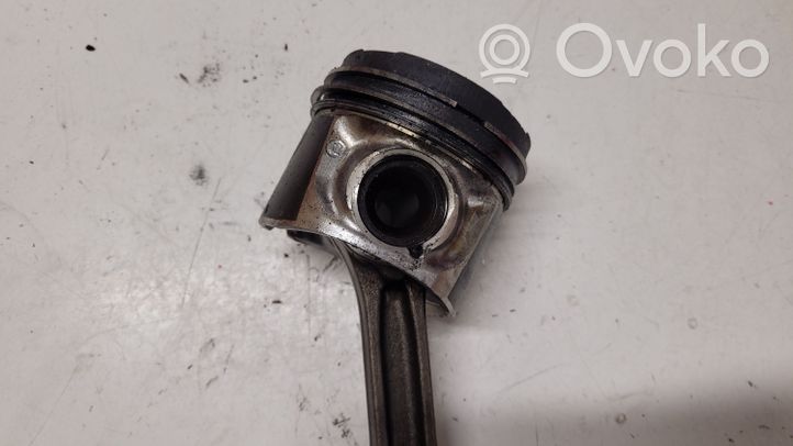 Volvo XC60 Piston avec bielle 81L123