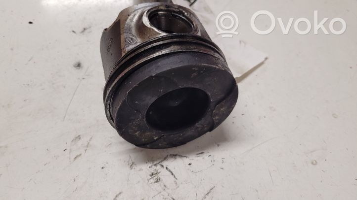 Volvo XC60 Piston avec bielle 81L123