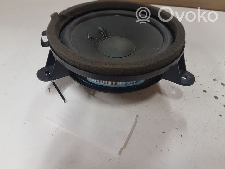 Volvo V40 Enceinte de porte arrière 30657445