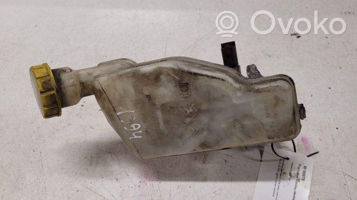 Citroen C3 Główny cylinder hamulca 32067093