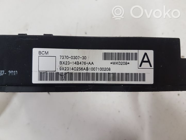 Jaguar XF X250 Module de fusibles 7370030730