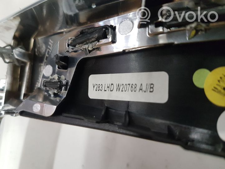 Volvo V60 Central console control unit 30781499