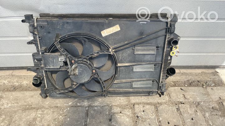 Volvo V40 Set del radiatore 31319168