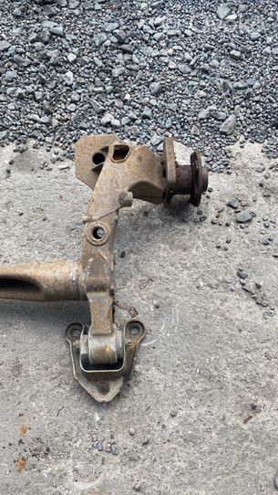 Opel Zafira B Rear axle beam 