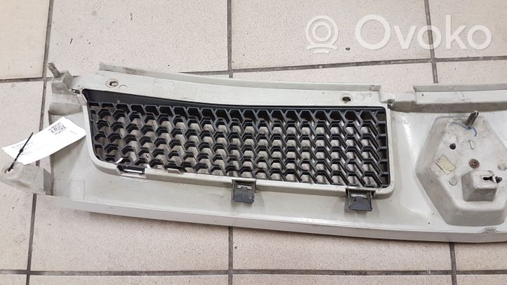 Renault Master II Atrapa chłodnicy / Grill 8200233765