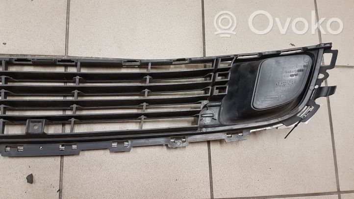 Citroen C5 Front grill 9681052677