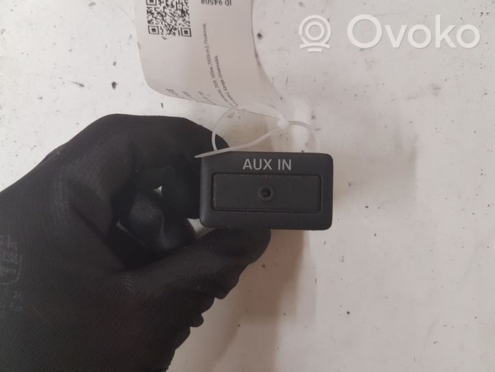 Mazda 6 Câble adaptateur AUX TD1166DFX5700