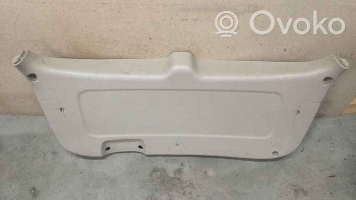 KIA Sorento Garniture de couvercle de coffre arriere hayon 817512P000