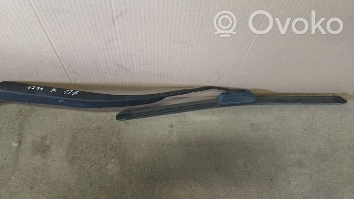 KIA Sorento Windshield/front glass wiper blade 