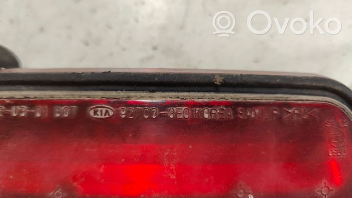 KIA Sorento Trzecie światło stop 927003E0