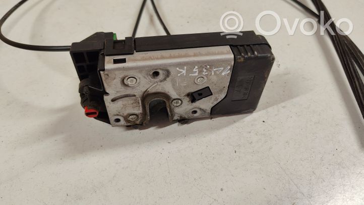 Opel Vivaro Sliding door lock 8200005865