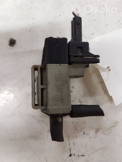 Hyundai i40 Vacuum valve 351202A400