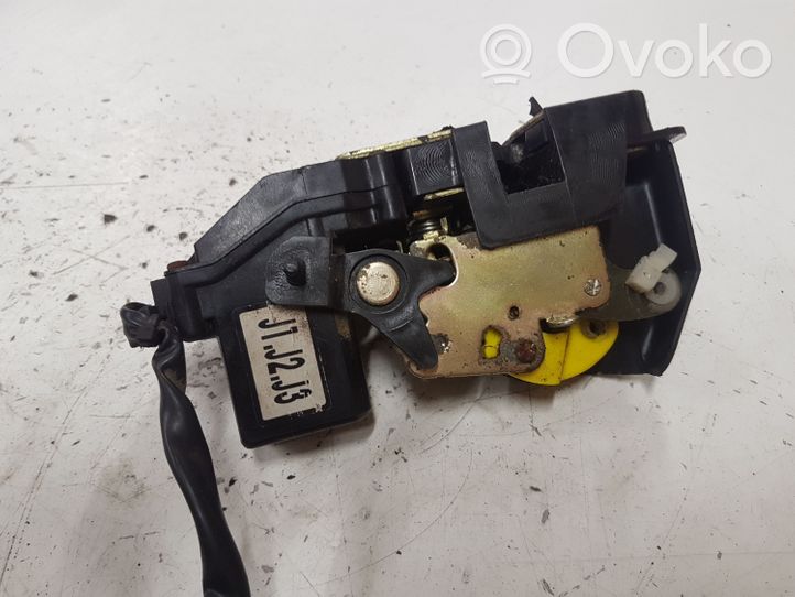 KIA Carens I Rear door lock J1J2J3