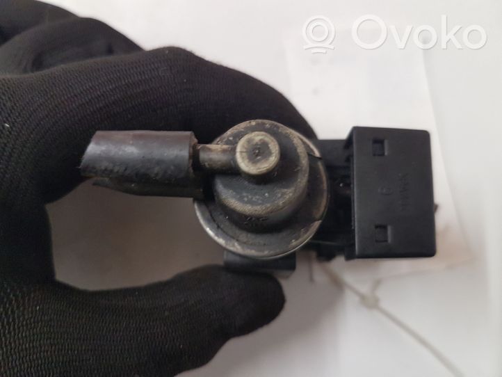 Saab 9-5 Turbo solenoid valve 55354529