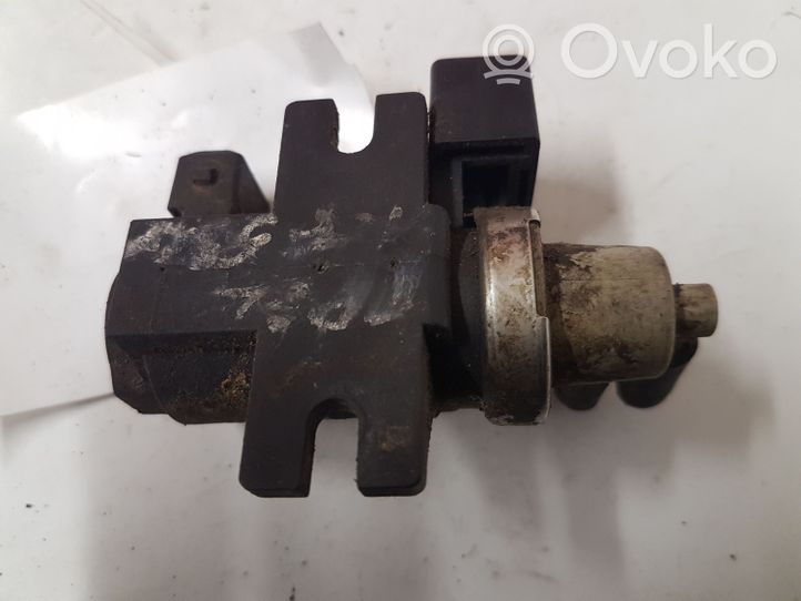 Opel Astra H Zawór podciśnienia / Elektrozawór turbiny 72190338