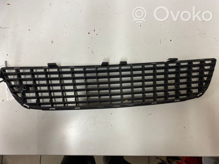 Opel Vectra C Grille inférieure de pare-chocs avant 551004542