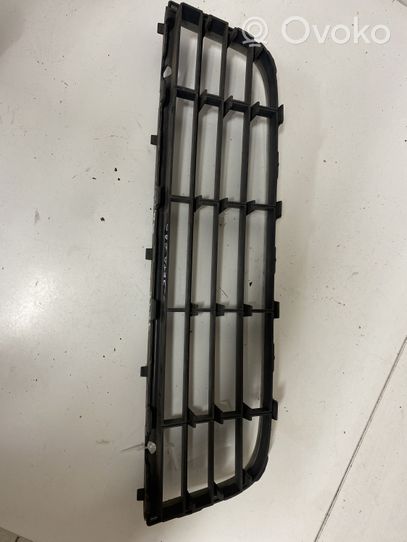 Volkswagen Jetta V Grille inférieure de pare-chocs avant 