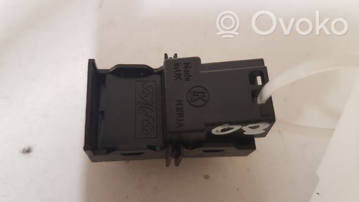 Volvo V70 Central locking switch button 30710476