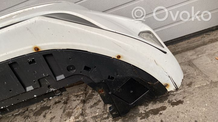 Volvo V40 Front bumper 