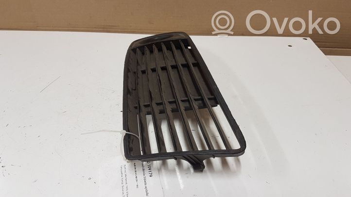 Audi A6 S6 C5 4B Mascherina/griglia fendinebbia anteriore AD99013LH