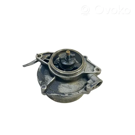 Volkswagen Touareg I Vacuum pump 