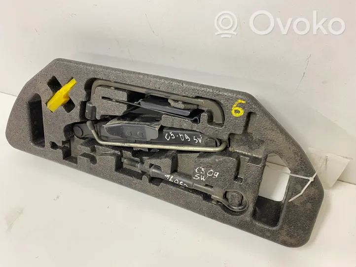 Citroen C5 Tool box A6566