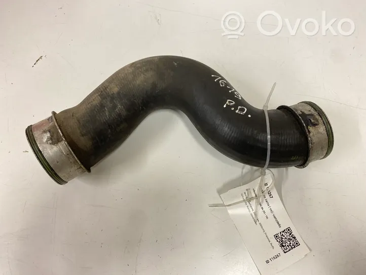 Volkswagen PASSAT B6 Wąż / Rura intercoolera 3C0145832G