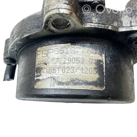 Opel Astra H Vacuum pump 55187760