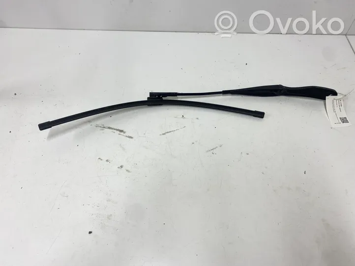 Volvo V50 Windshield/front glass wiper blade 