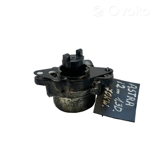 Opel Astra H Vacuum pump 73501167