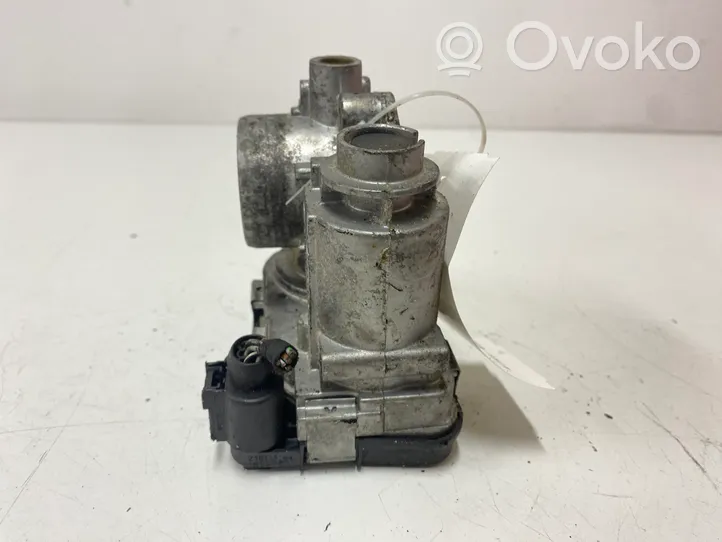 Volkswagen Up Throttle valve 04C133062D