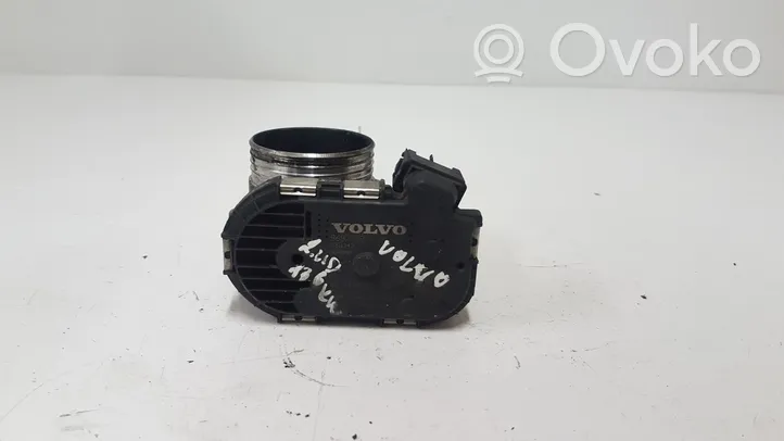 Volvo V70 Throttle valve 8692720